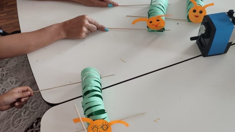 «Гусеница-забияка»: мастер-класс для дороховских ребят
