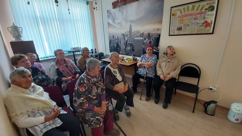 Волковские долголеты ознакомились с Русским музеем
