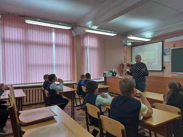 Учащиеся Нововолковской школы ответили на вопросы сказочной викторины