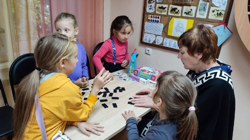 Тучковцы играли в домино