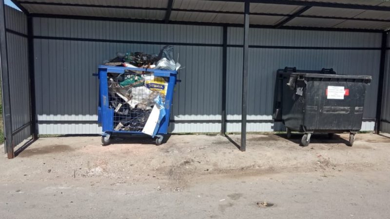 В Рузском округе убирают мусор на контейнерных площадках