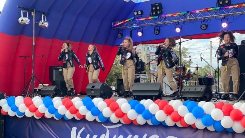 «Чародеи» пели в Дорохово и Кубинке