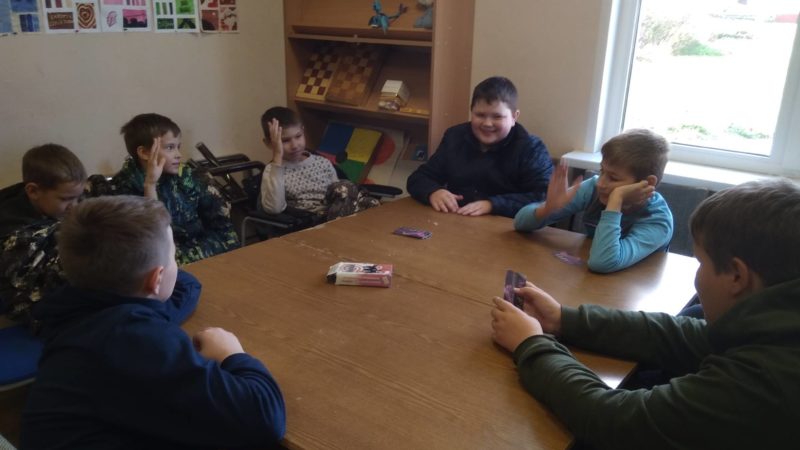 Орешковцы играли в библиотеке