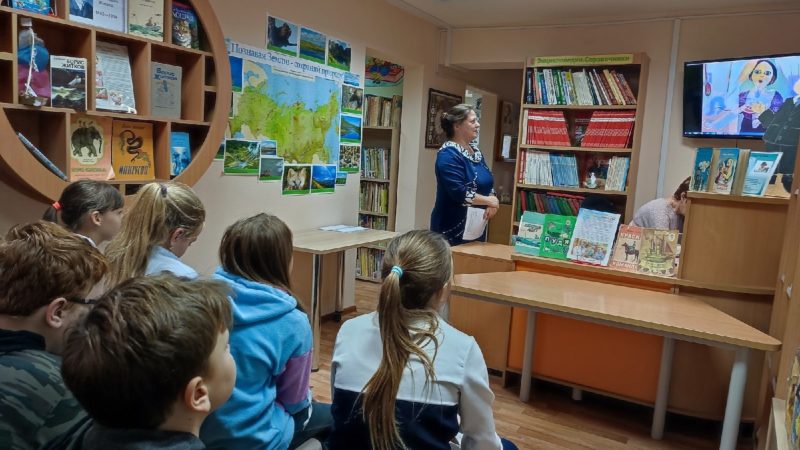 В Тучковской библиотеке прошел литературный час