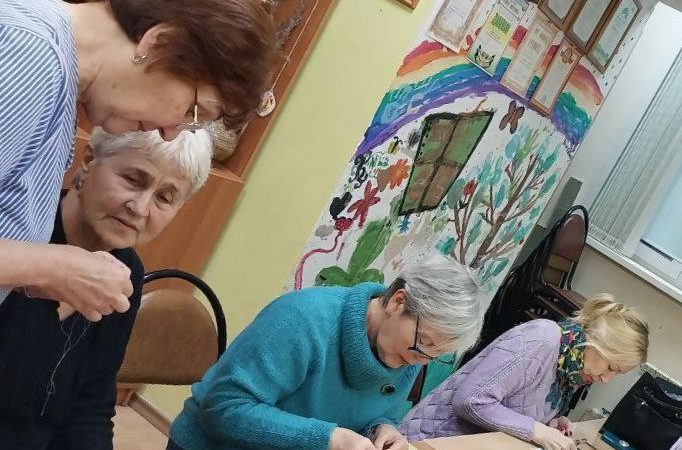 Бисероплетение для участниц «Активного долголетия» из Рузы