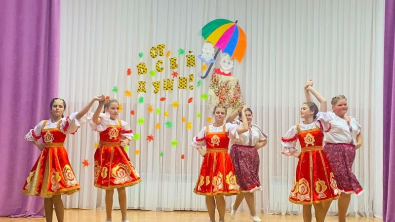 В Горбовском ДК прошел концерт «Возраст мудрости»