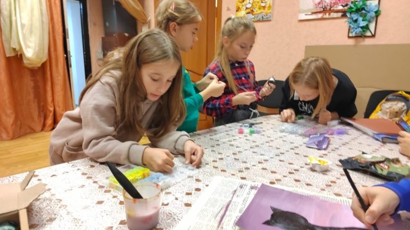 В Сытьковском клубе прошел конкурс рисунков