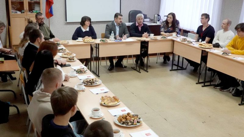 Николай Пархоменко поговорил со студентами о важном