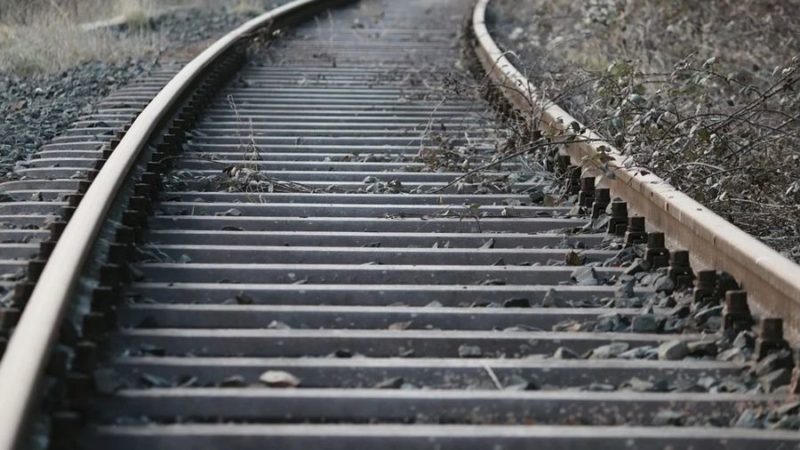 Ружане, будьте бдительны на железнодорожных путях!
