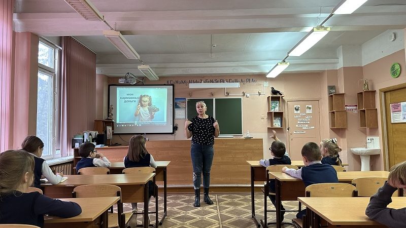 Волковская библиотека провела познавательную беседу