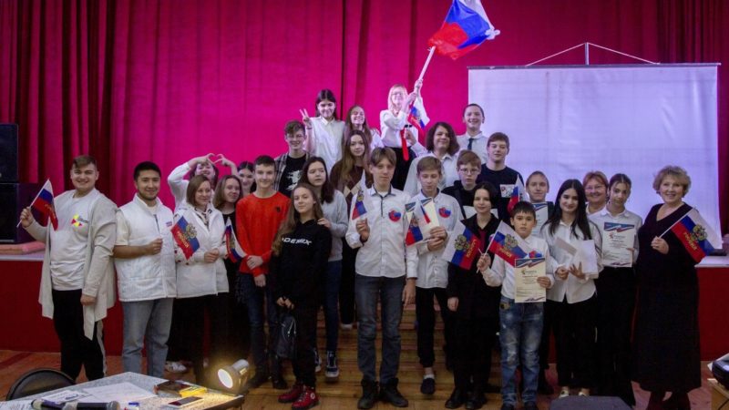 Команда из Дорохово – победитель викторины «Путь единства»