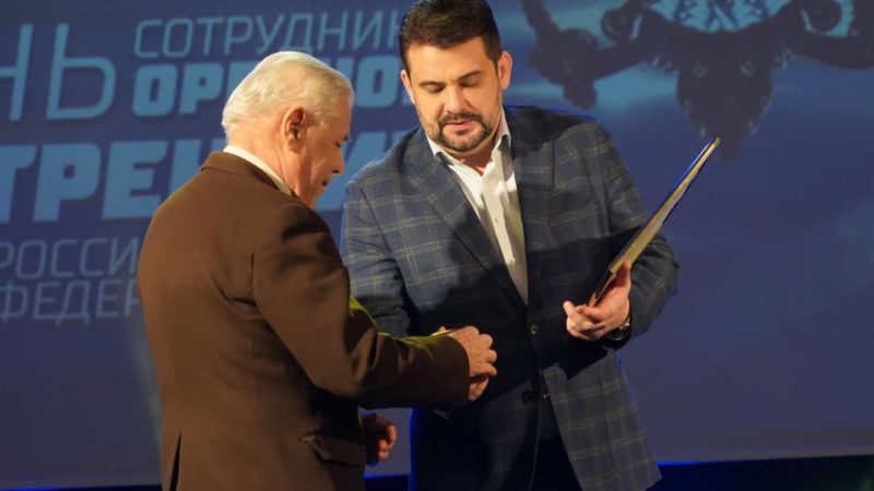 Глава округа поздравил сотрудников правоохранительных органов