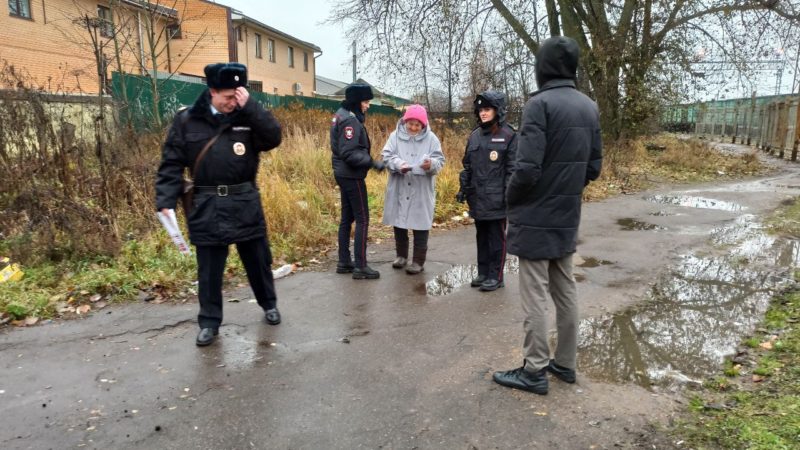 В Рузском округе жителям напомнили о правилах безопасности на железной дороге