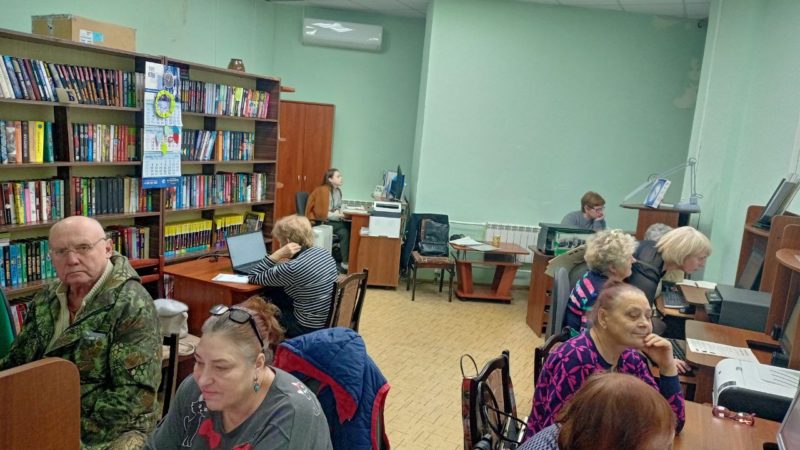 В Рузской библиотеке проходят компьютерные курсы