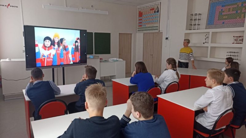 Кожинскую школу посетил добровольческий десант