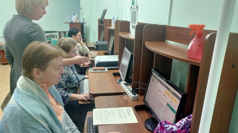 В Рузской библиотеке прошли компьютерные курсы