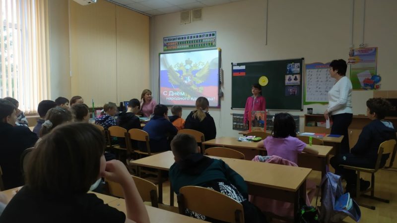 Тучковским школьникам провели час истории