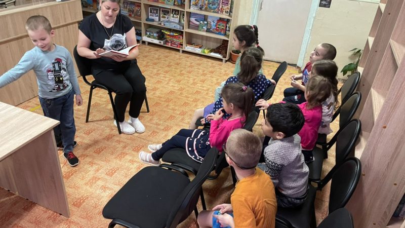 В Никольской библиотеке прошел литературный час