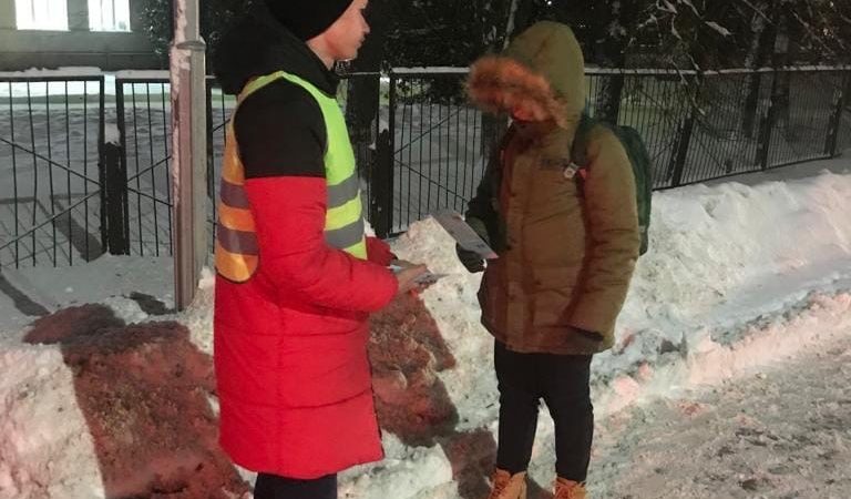 Рузским школьникам раздали «Памятки пешехода»