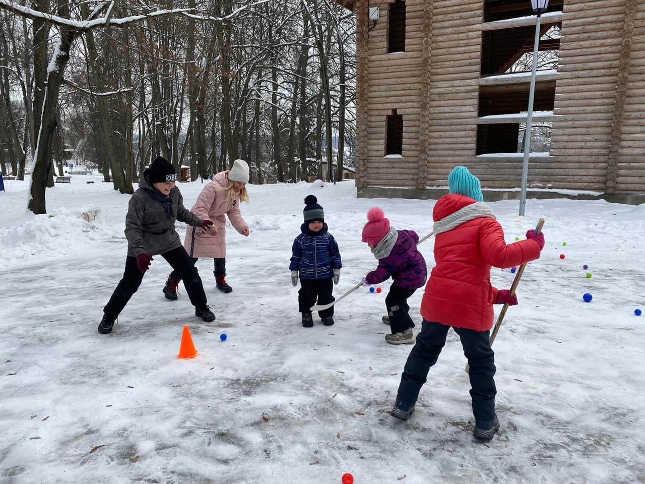 На Городке прошла игра в хоккей | 08.12.2022 | Руза - БезФормата