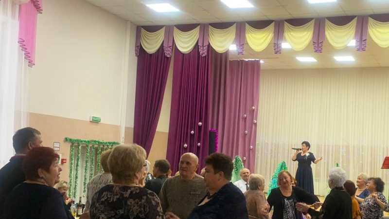 «Голубой огонек» для долголетов
