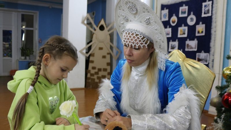 В Дорохово писали письма Деду Морозу