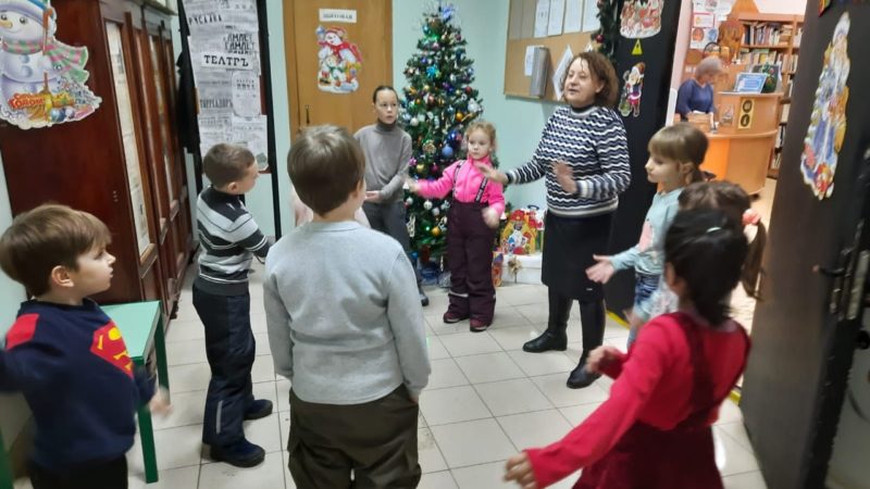 Юные тучковцы играли в «Море волнуется раз»