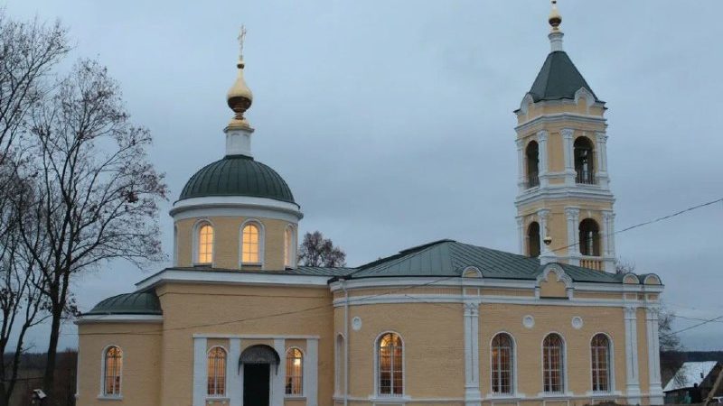 Экскурсия в Никольское для участников «Активного долголетия»