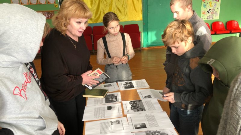 Старониколаевцам провели час памяти