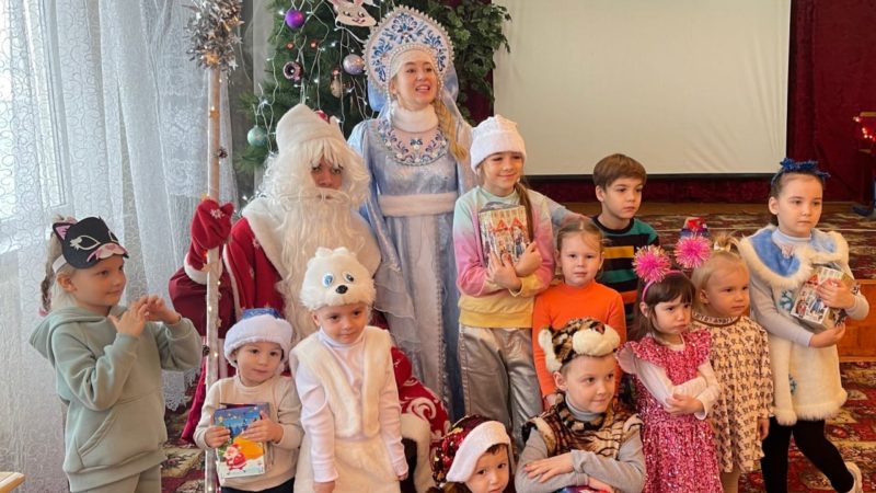 Тучковские студенты провели новогодний праздник