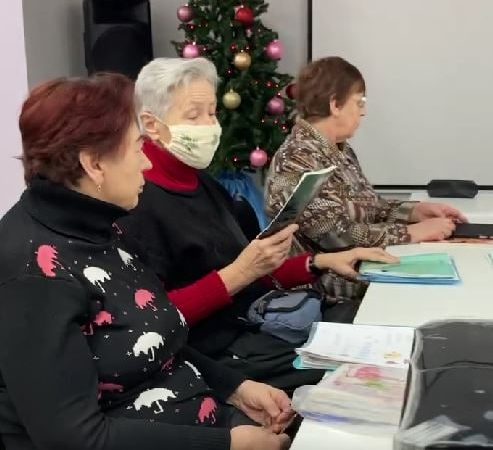 Тучковские долголеты изучают английский язык