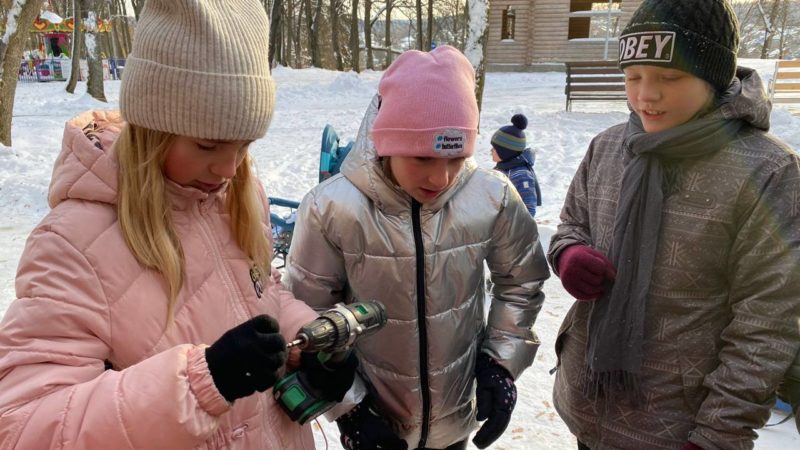 На Городке состоялся мастер-класс по изготовлению кормушек