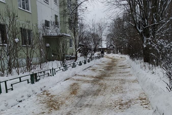 В Рузском округе производится противогололедная обработка территорий