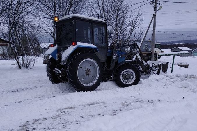 В Рузском округе убирают снег