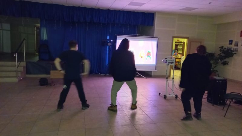 В Брикете прошла танцевальная игра