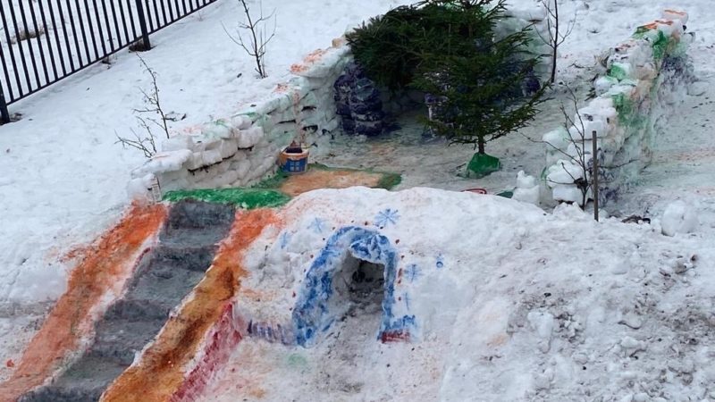 В Колюбакино проходит конкурс на лучший «снежный городок»