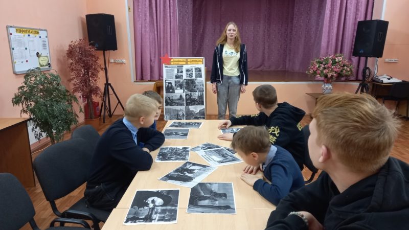 В Воскресенском клубе говорили о блокаде Ленинграда