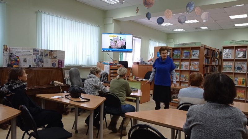 Любителей красивого сада пригласили на занятие в Тучковскую библиотеку