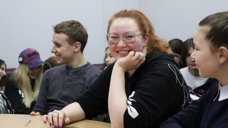 В Молодежном центре РГО прошло занятие «Школы волонтеров»