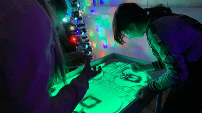 Юные ружане рисовали зимнюю сказку