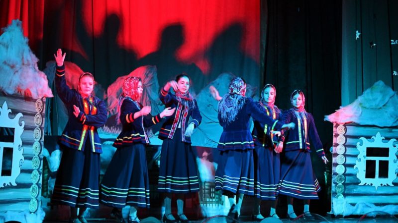 Дороховчанам показали кукольный спектакль