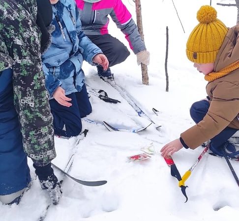 «Экстремальный новогодний лес»: лыжный поход рузских третьеклассников