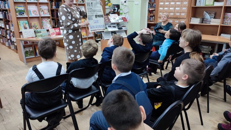 Юным тучковцам провели час памяти