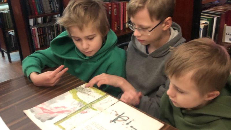 Старониколаевцам рассказали о Вале Котике