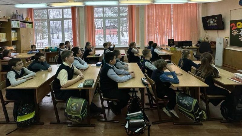 Нововолковским школьникам рассказали о традициях и обычаях Крещения