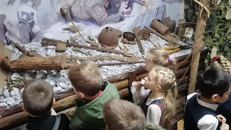 Для сытьковских школьников – встреча с полицейскими и экскурсия в музей