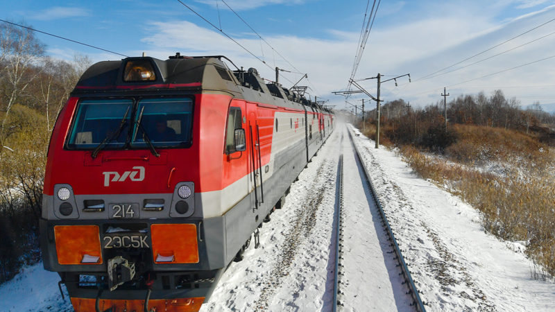 Ружане, не переходите железнодорожные пути в неположенных местах!