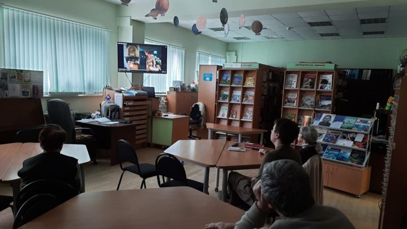 В Тучковской библиотеке сравнивали роман с его экранизацией