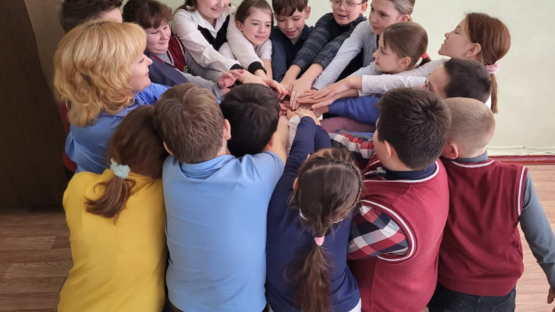 Школьники Старониколаево узнали, как не допустить травлю в коллективе