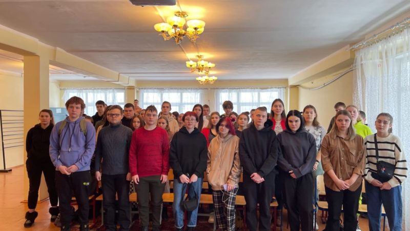 Тучковские студенты говорили об армии, защитниках страны, патриотизме и героизме